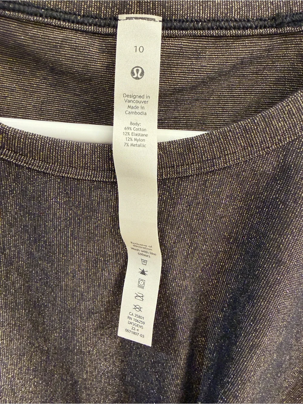 Lululemon Metallic Twist Front Top Size 10 NWOT